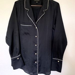 Banana Republic Navy Button Up with Pearl Buttons Size Small